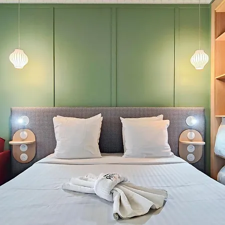 Lafayette 3*